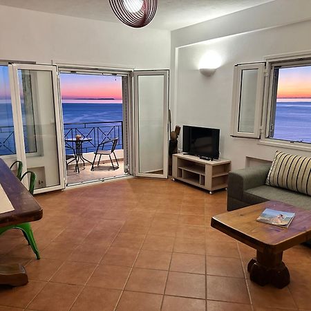 Roumers Himara Dış mekan fotoğraf